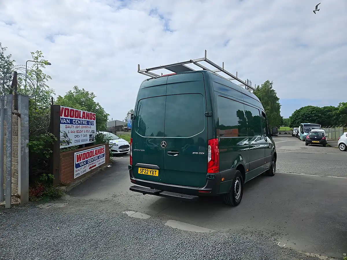 Used 2022 Mercedes-Benz Sprinter Progressive Green - Interior and Exterior details 8