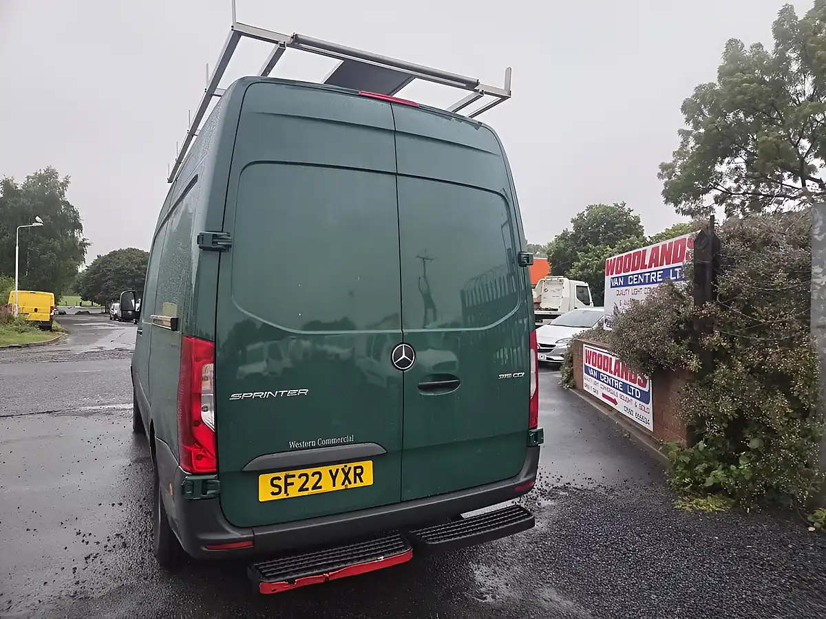 Used 2022 Mercedes-Benz Sprinter Progressive Green - Interior and Exterior details 5