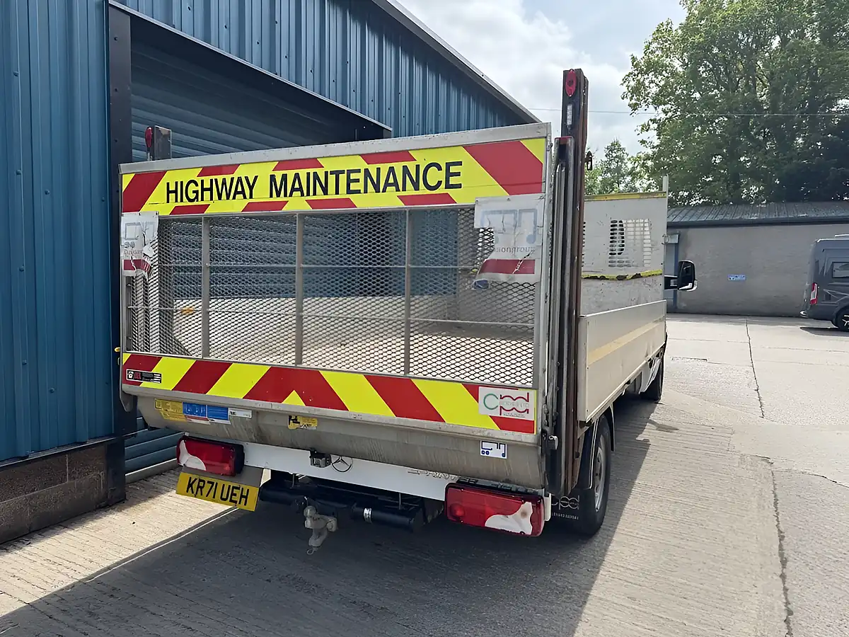 Used 2022 Mercedes-Benz Sprinter Progressive White - Interior and Exterior details 11
