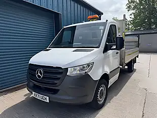 Used 2022 Mercedes-Benz Sprinter Progressive White - Interior and Exterior details 8