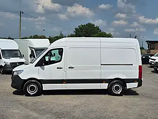 Used 2022 Mercedes-Benz Sprinter Progressive White - Interior and Exterior details 5