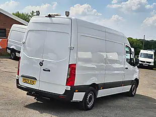Used 2022 Mercedes-Benz Sprinter Progressive White - Interior and Exterior details 6