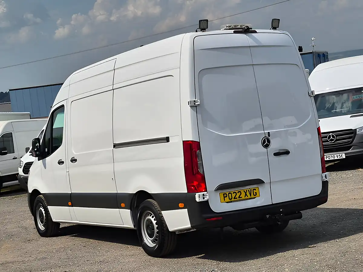 Used 2022 Mercedes-Benz Sprinter Progressive White - Interior and Exterior details 7