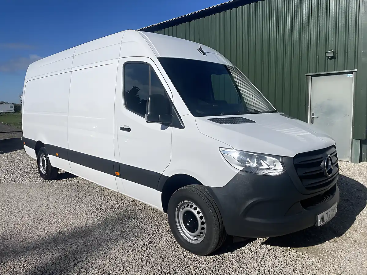 Used 2022 Mercedes-Benz Sprinter Progressive White - Front View