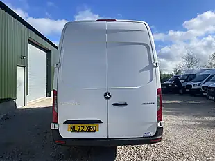 Used 2022 Mercedes-Benz Sprinter Progressive White - Interior and Exterior details 5