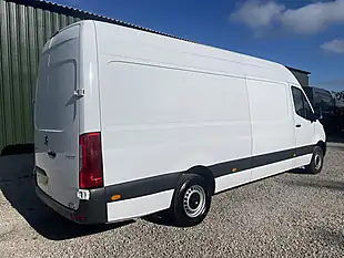 Used 2022 Mercedes-Benz Sprinter Progressive White - Interior and Exterior details 6