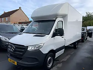 Used 2022 Mercedes-Benz Sprinter Progressive White - Interior and Exterior details 3