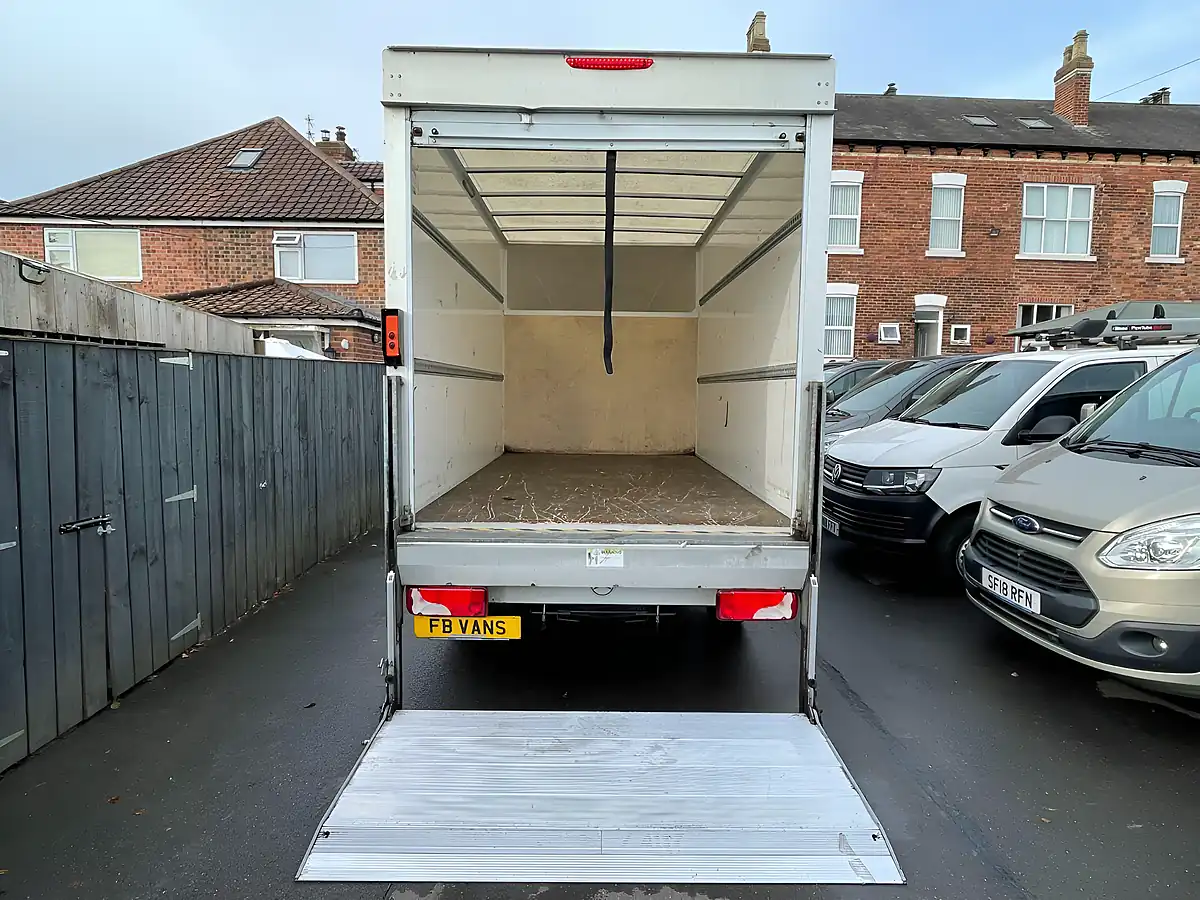 Used 2022 Mercedes-Benz Sprinter Progressive White - Interior and Exterior details 7