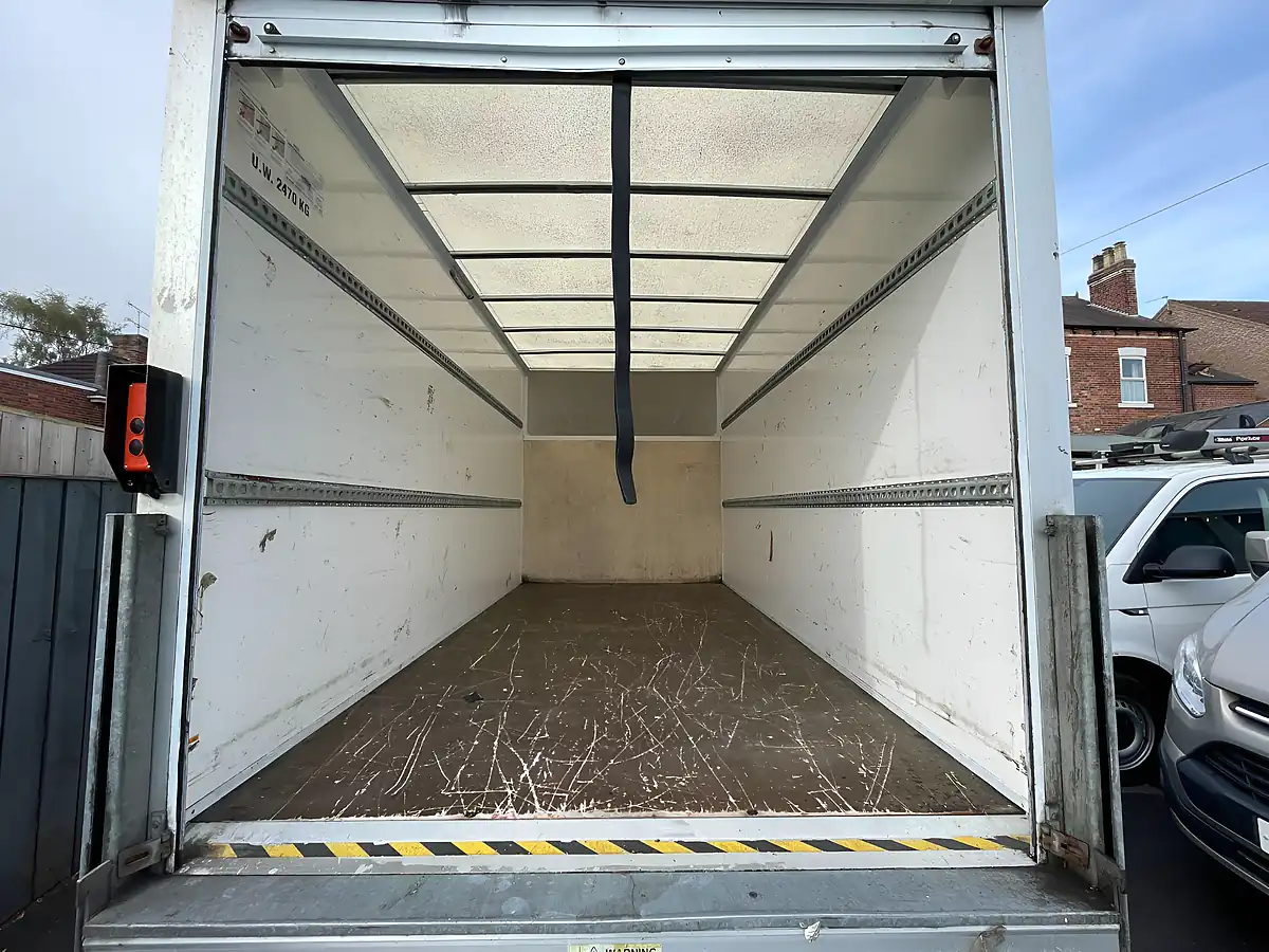 Used 2022 Mercedes-Benz Sprinter Progressive White - Interior and Exterior details 8