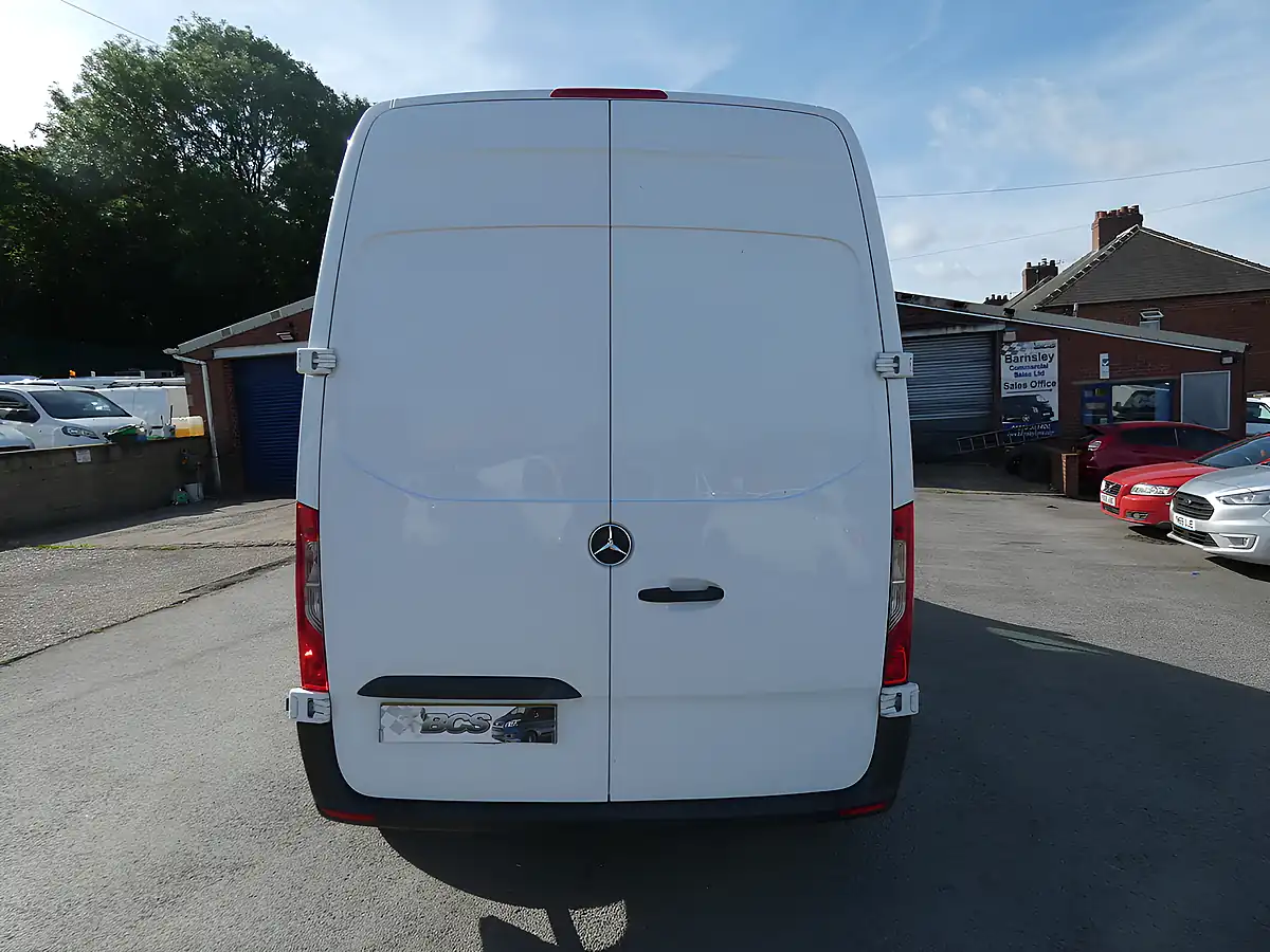 Used 2022 Mercedes-Benz Sprinter Progressive White - Interior and Exterior details 13
