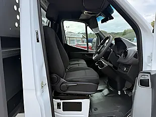 Used 2022 Mercedes-Benz Sprinter Progressive White - Interior and Exterior details 13