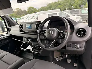 Used 2022 Mercedes-Benz Sprinter Progressive White - Interior and Exterior details 14