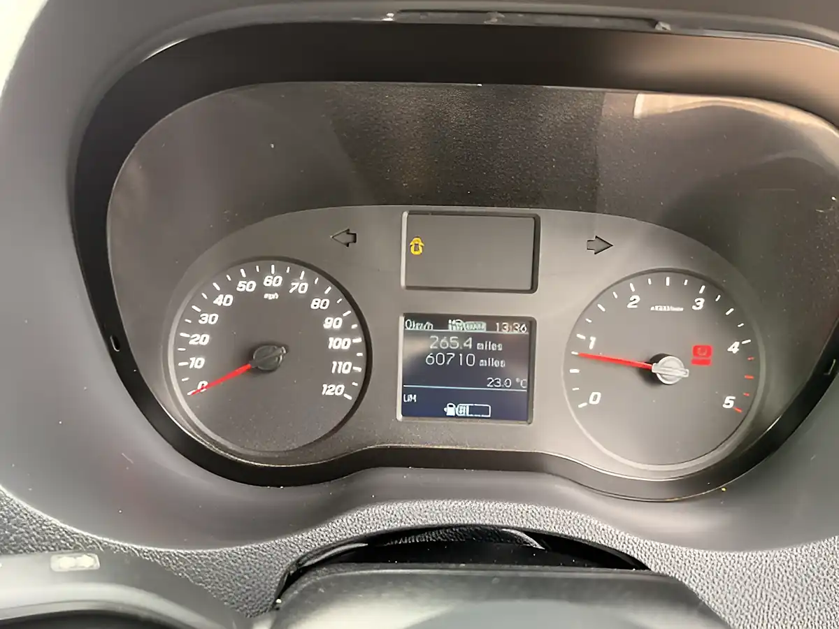 Used 2022 Mercedes-Benz Sprinter Progressive White - Interior and Exterior details 20