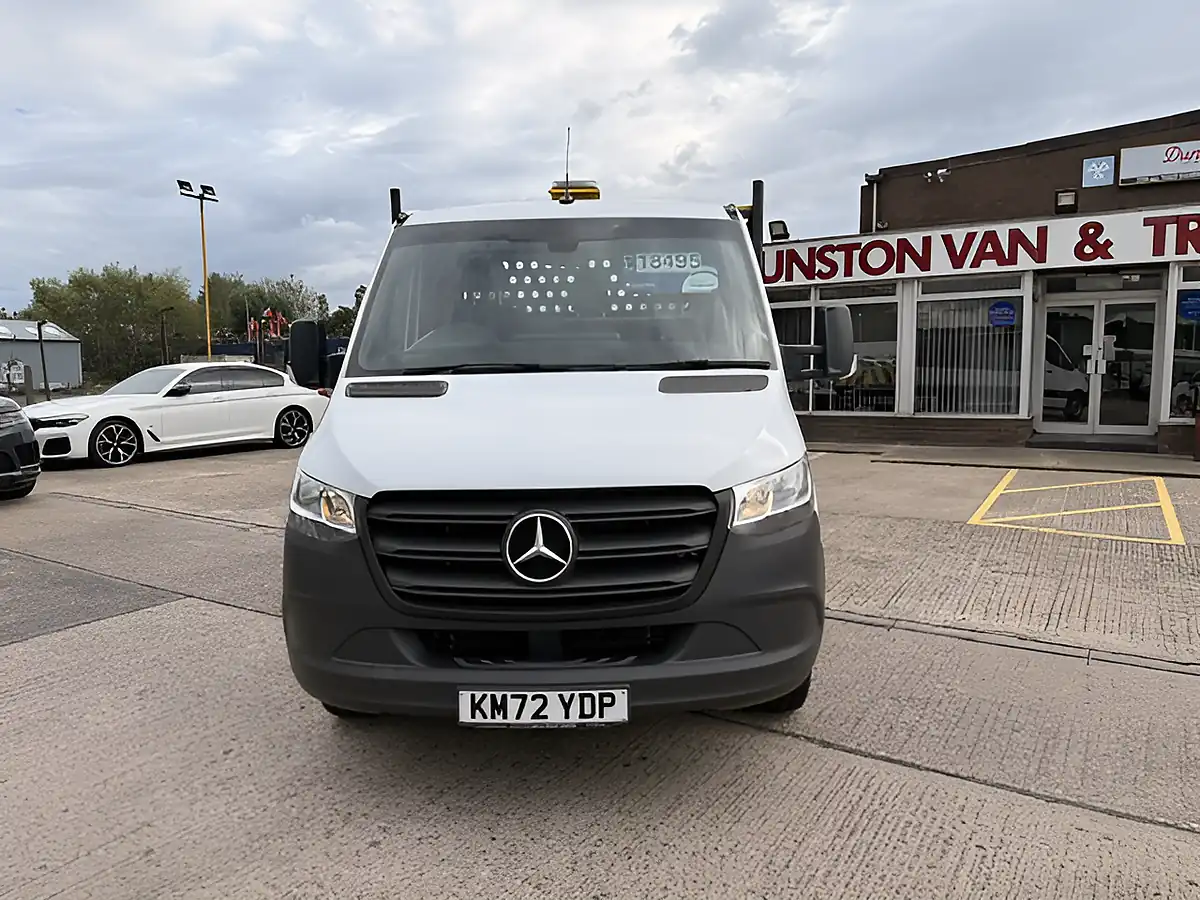 Used 2022 Mercedes-Benz Sprinter Progressive White - Interior and Exterior details 9