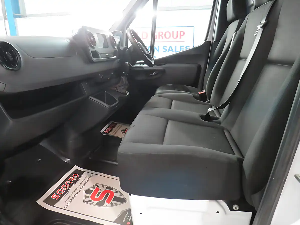 Used 2022 Mercedes-Benz Sprinter Progressive White - Interior and Exterior details 11