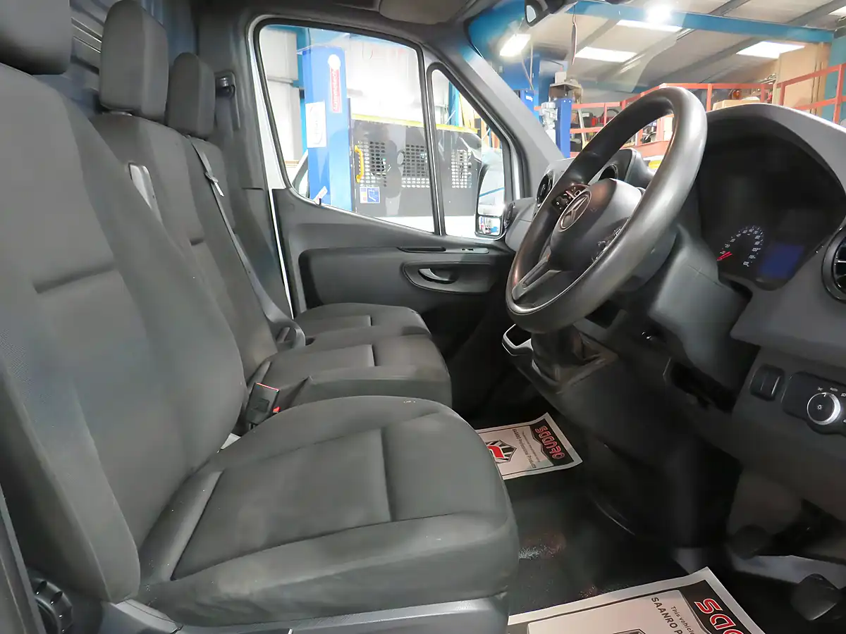 Used 2022 Mercedes-Benz Sprinter Progressive White - Interior and Exterior details 8