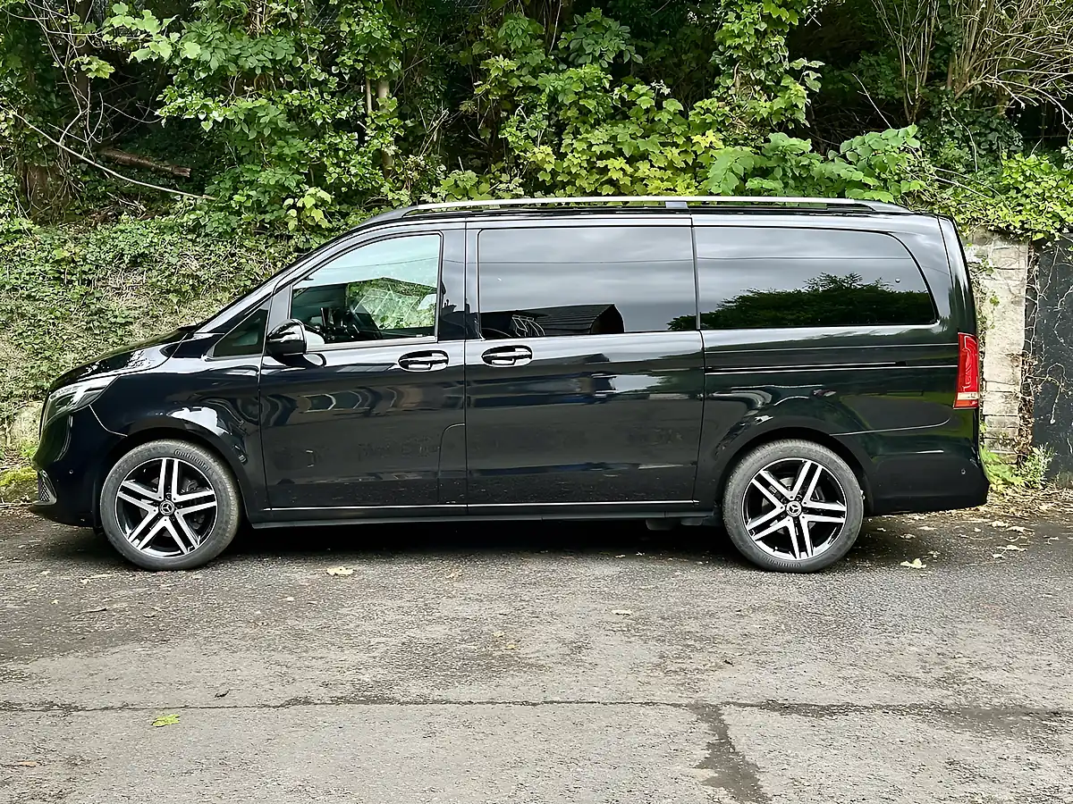 Used 2022 Mercedes-Benz V Class Sport Obsidian Black - Interior and Exterior details 3