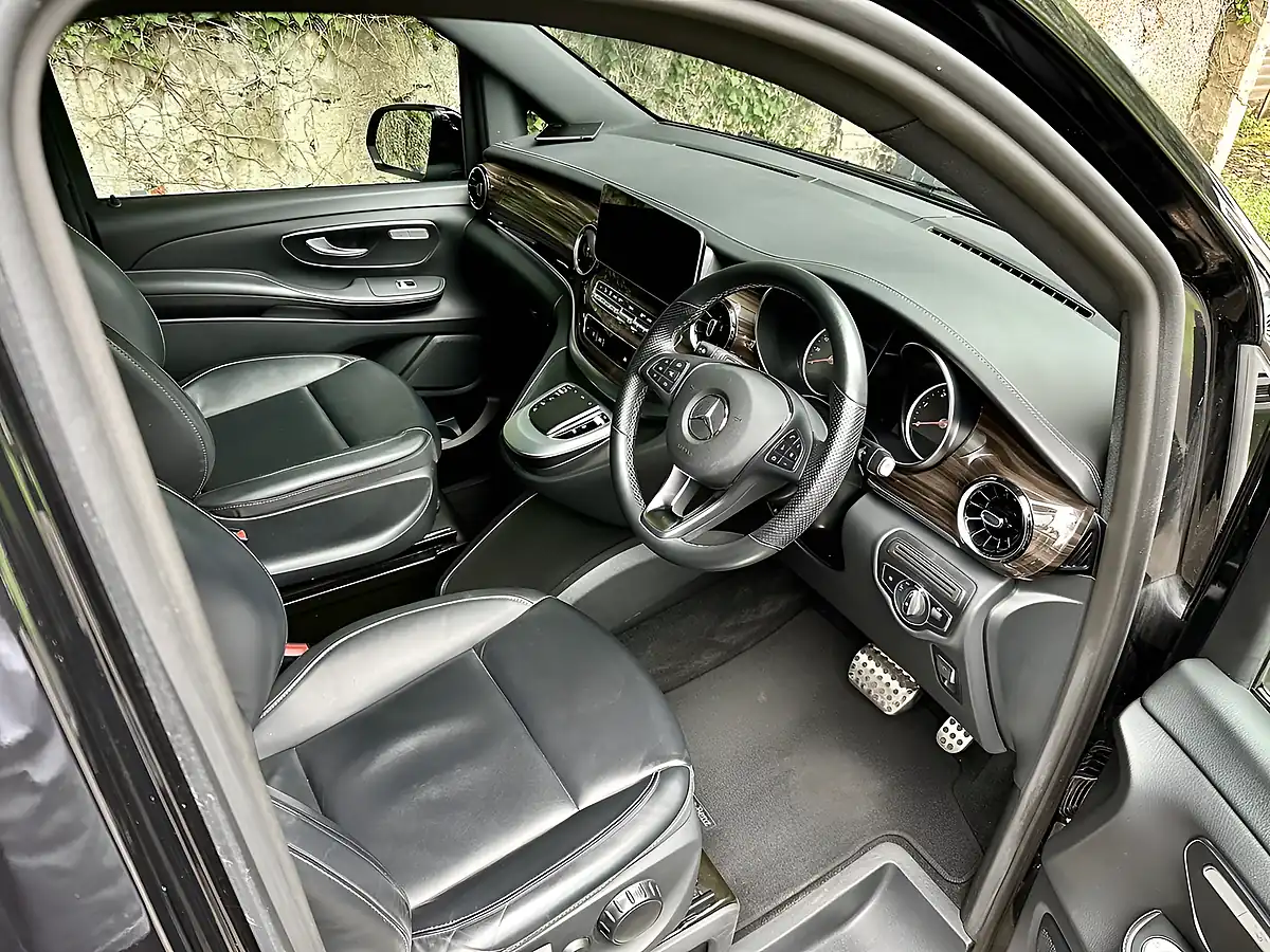 Used 2022 Mercedes-Benz V Class Sport Obsidian Black - Interior and Exterior details 5