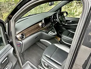 Used 2022 Mercedes-Benz V Class Sport Obsidian Black - Interior and Exterior details 7