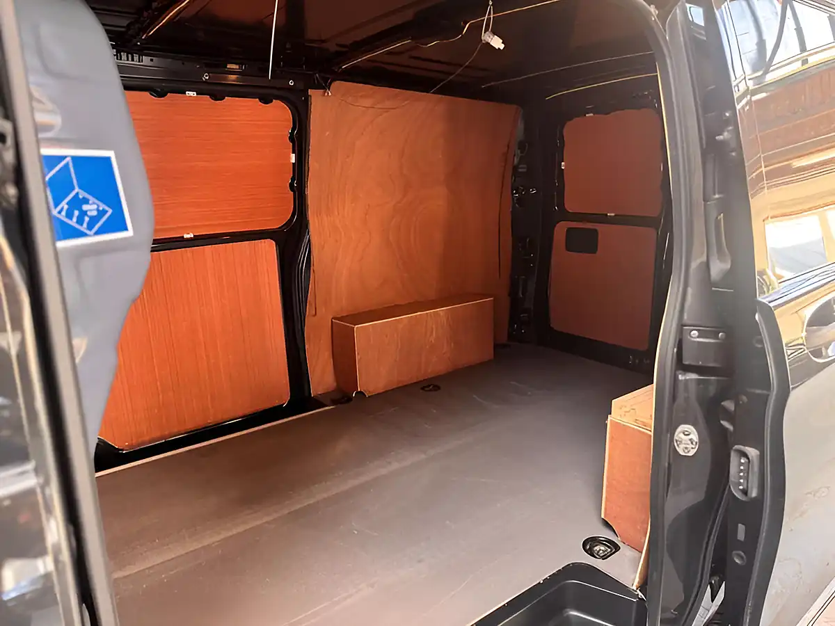 Used 2022 Mercedes-Benz Vito Premium Grey - Interior and Exterior details 17