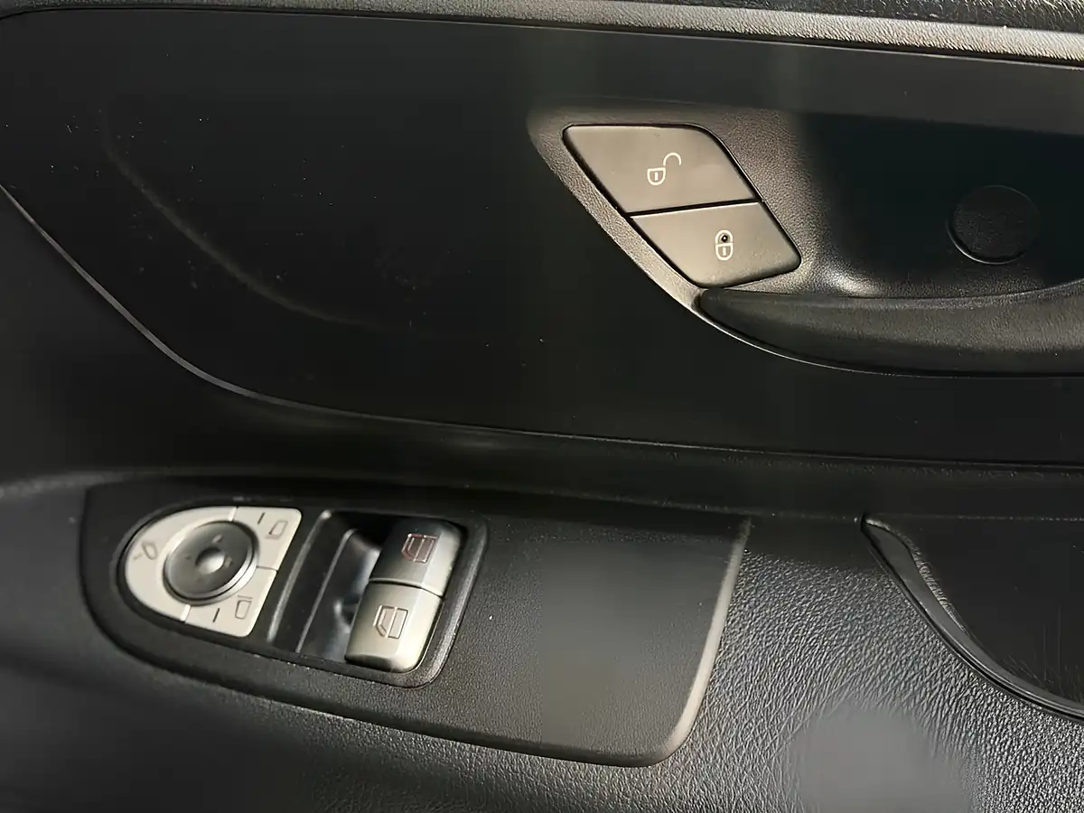 Used 2022 Mercedes-Benz Vito Premium Silver - Interior and Exterior details 11