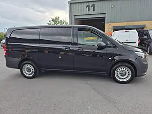 Used 2022 Mercedes-Benz Vito Progressive Black - Interior and Exterior details 11