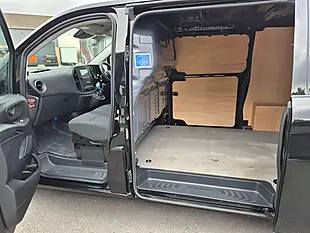 Used 2022 Mercedes-Benz Vito Progressive Black - Interior and Exterior details 16