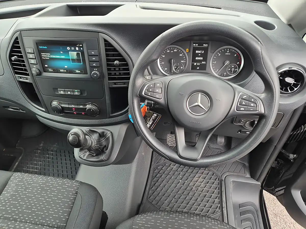 Used 2022 Mercedes-Benz Vito Progressive Black - Interior and Exterior details 3