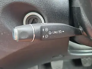 Used 2022 Mercedes-Benz Vito Progressive Black - Interior and Exterior details 9