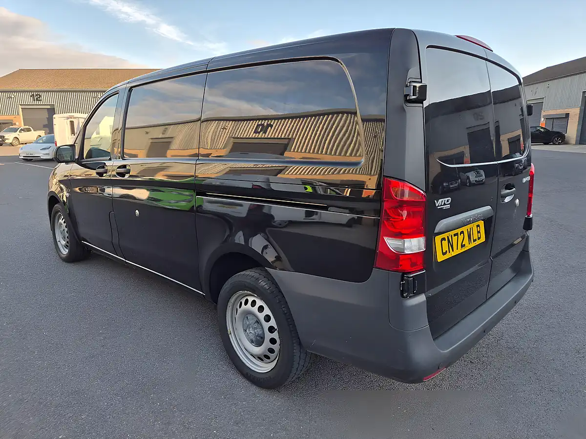 Used 2022 Mercedes-Benz Vito Progressive Black - Interior and Exterior details 15