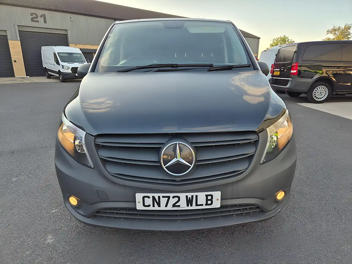 Used 2022 Mercedes-Benz Vito Progressive Black - Interior and Exterior details 20
