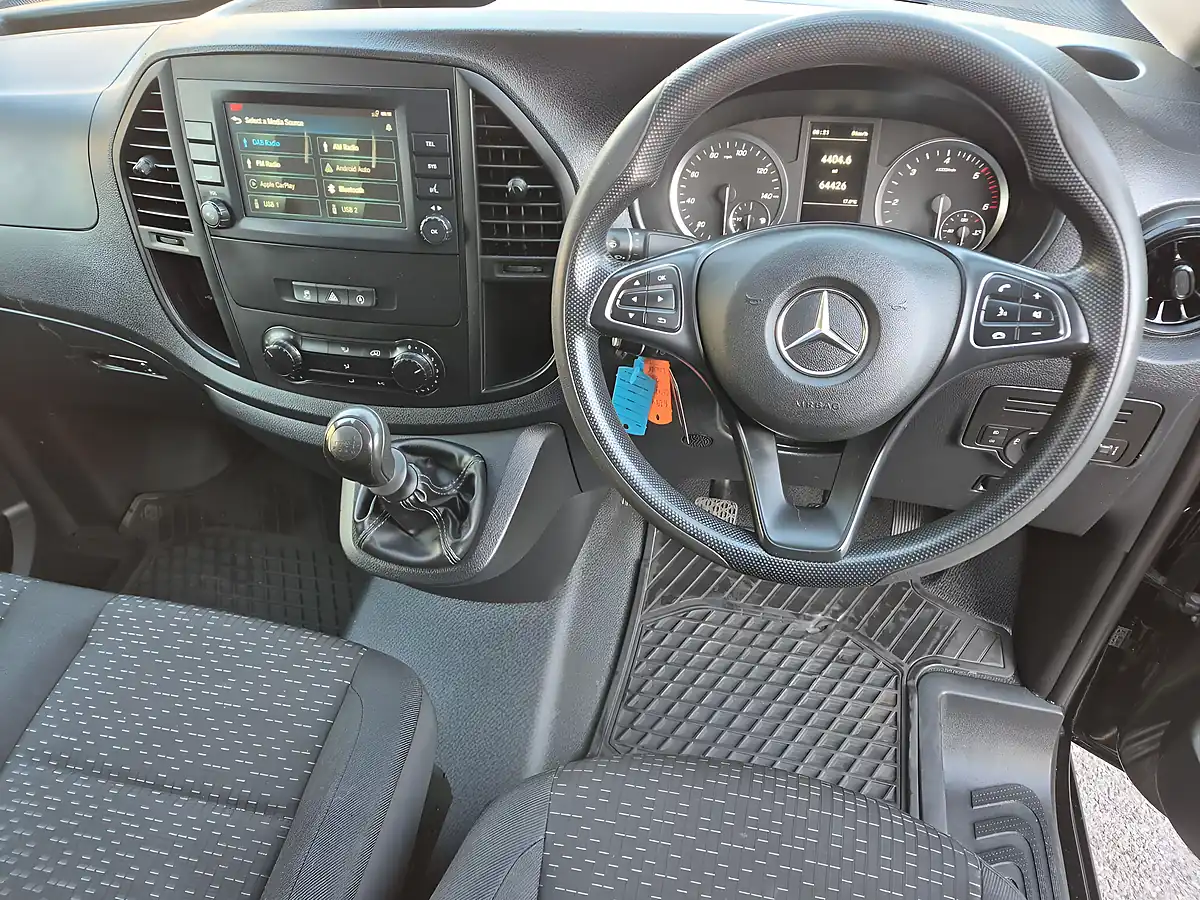 Used 2022 Mercedes-Benz Vito Progressive Black - Interior and Exterior details 3