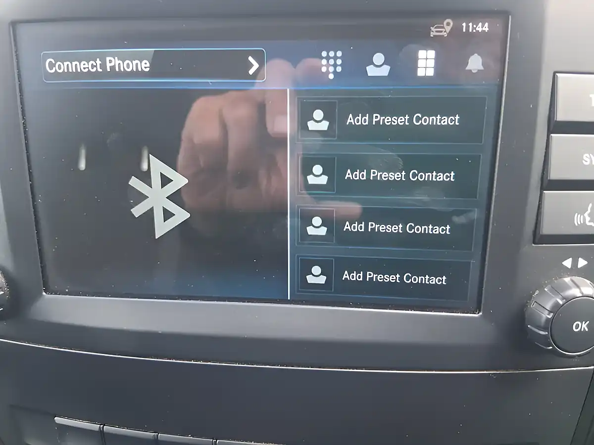 Used 2022 Mercedes-Benz Vito Progressive Plus White - Interior and Exterior details 16