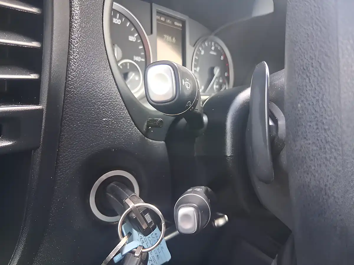 Used 2022 Mercedes-Benz Vito Progressive Plus White - Interior and Exterior details 18