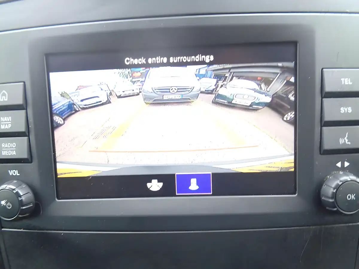 Used 2022 Mercedes-Benz Vito Progressive White - Interior and Exterior details 13