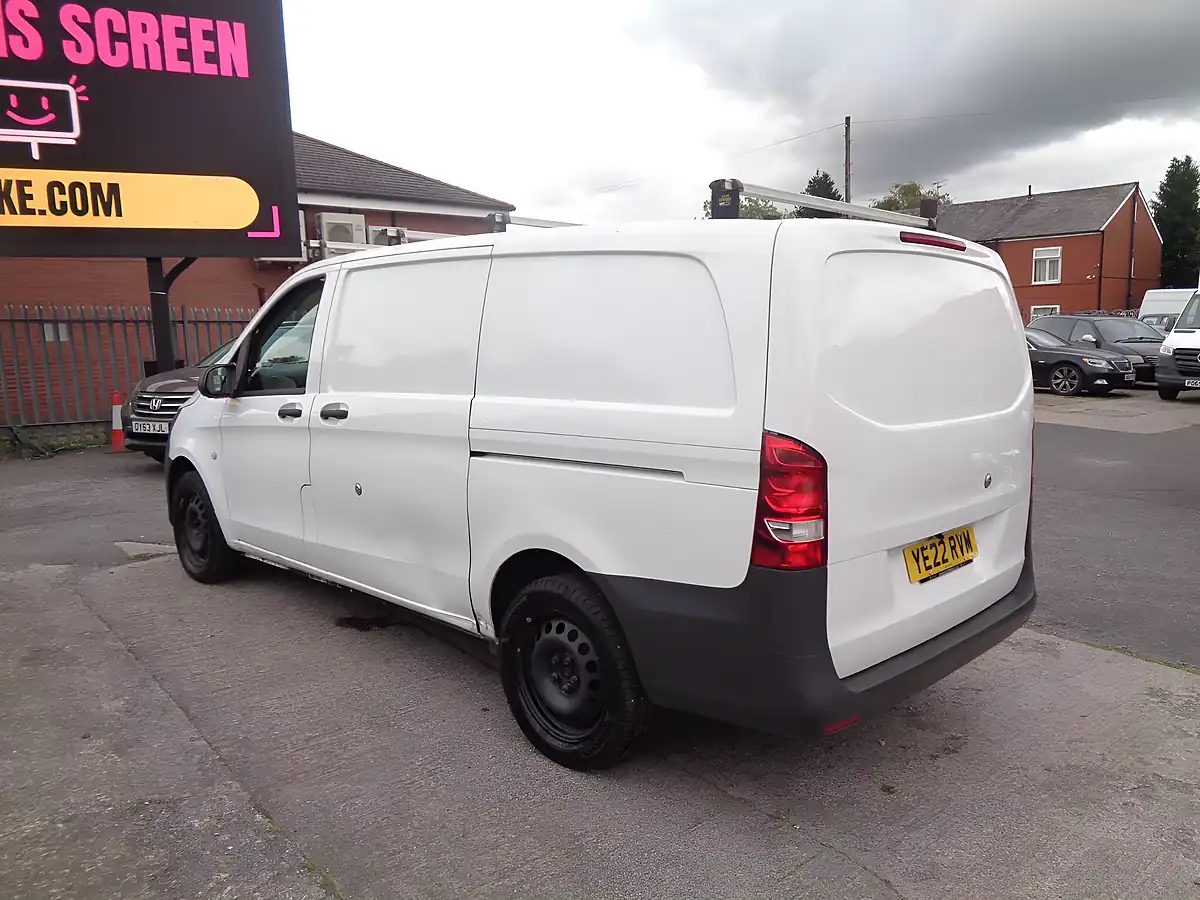 Used 2022 Mercedes-Benz Vito Progressive White - Interior and Exterior details 7