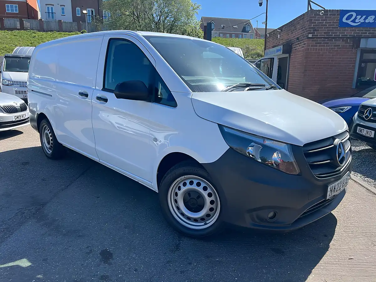 Used 2022 Mercedes-Benz Vito Progressive White - Interior and Exterior details 2