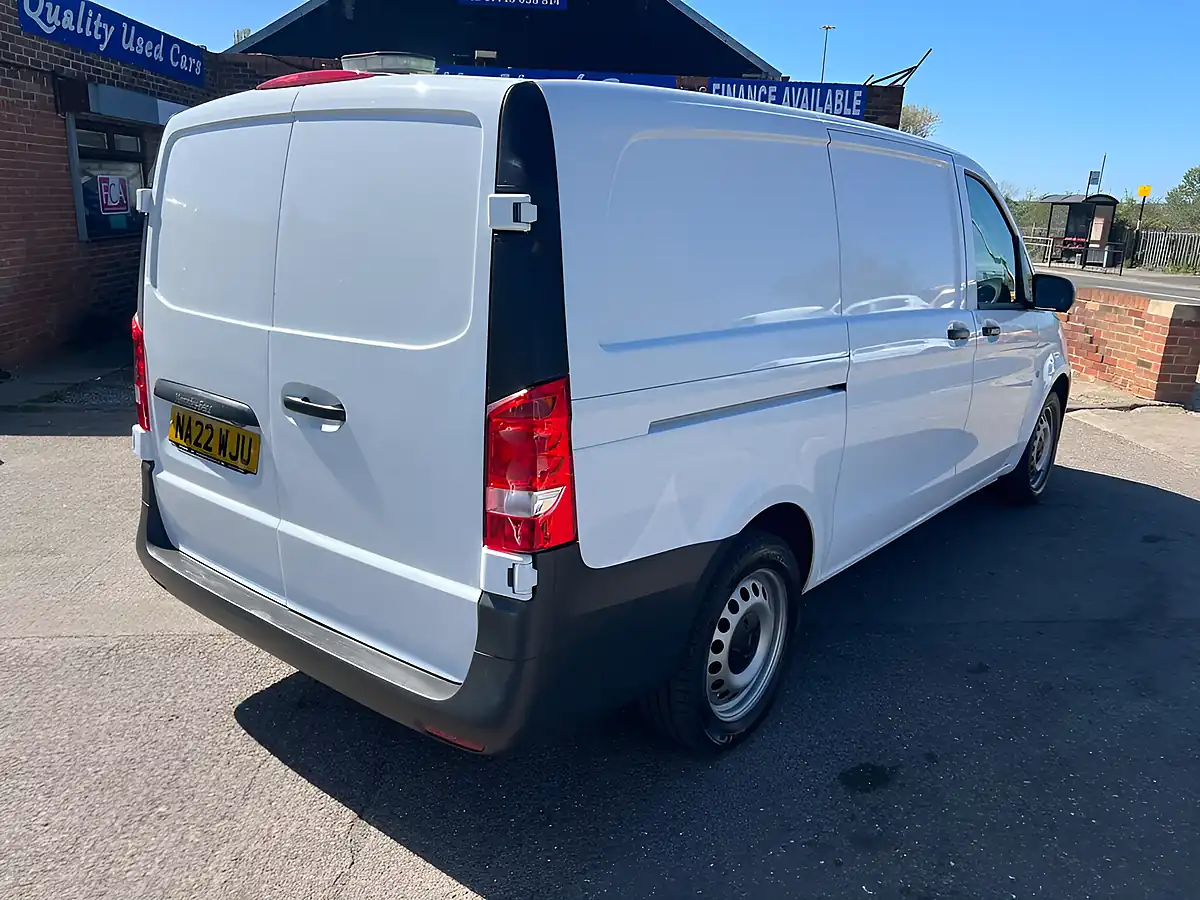 Used 2022 Mercedes-Benz Vito Progressive White - Interior and Exterior details 4