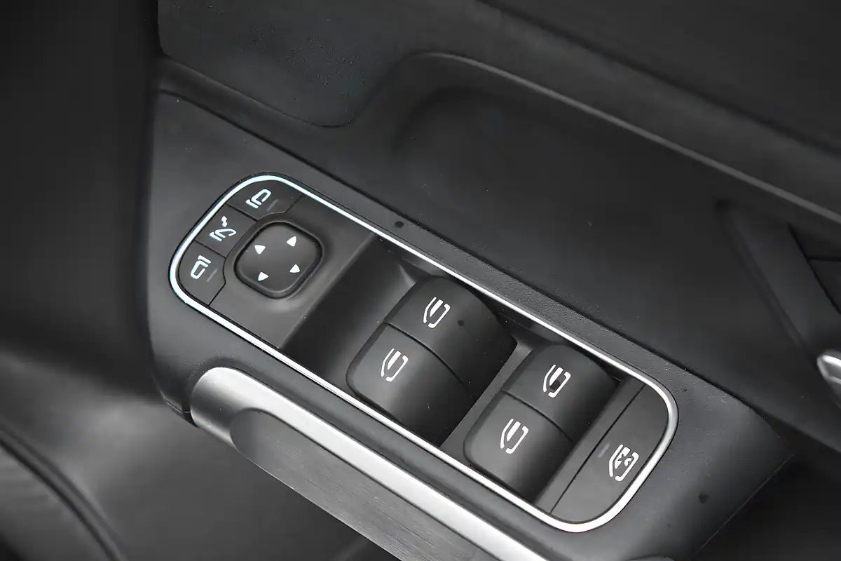 Used 2022 Mercedes Eqb AMG Line Cosmos Black - Interior and Exterior details 15