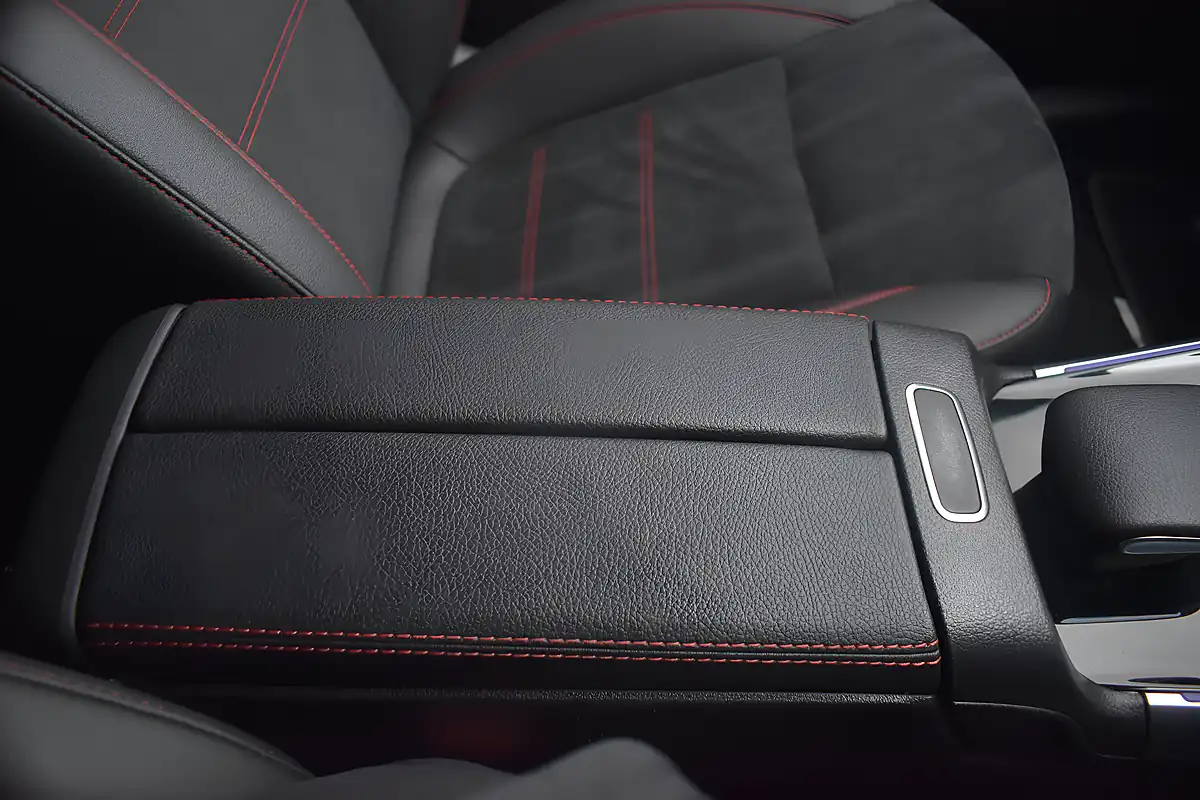 Used 2022 Mercedes Eqb AMG Line Cosmos Black - Interior and Exterior details 18