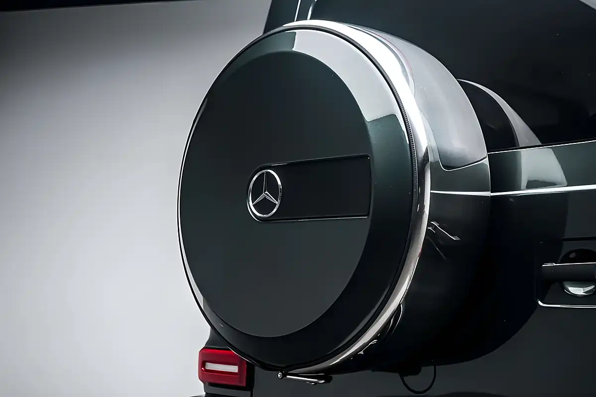 Used 2022 Mercedes G Class AMG Line (premium Plus) Periclase Green - Interior and Exterior details 12