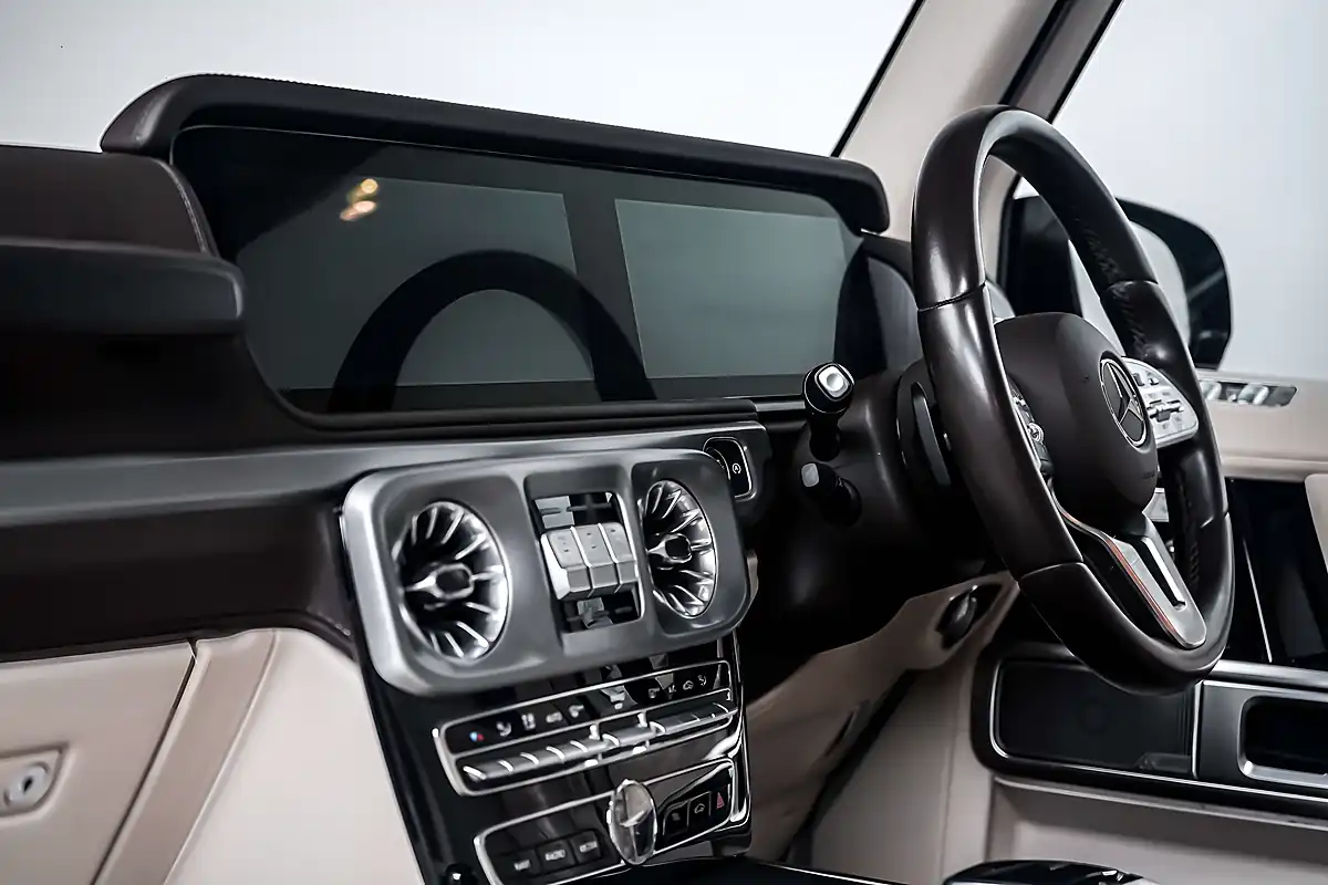 Used 2022 Mercedes G Class AMG Line (premium Plus) Periclase Green - Interior and Exterior details 20
