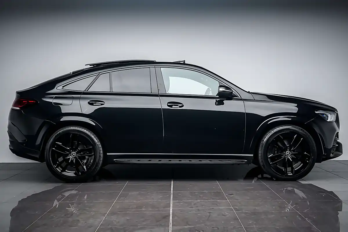 Used 2022 Mercedes Gle AMG Line (premium Plus) Coupe Obsidian Black - Interior and Exterior details 9