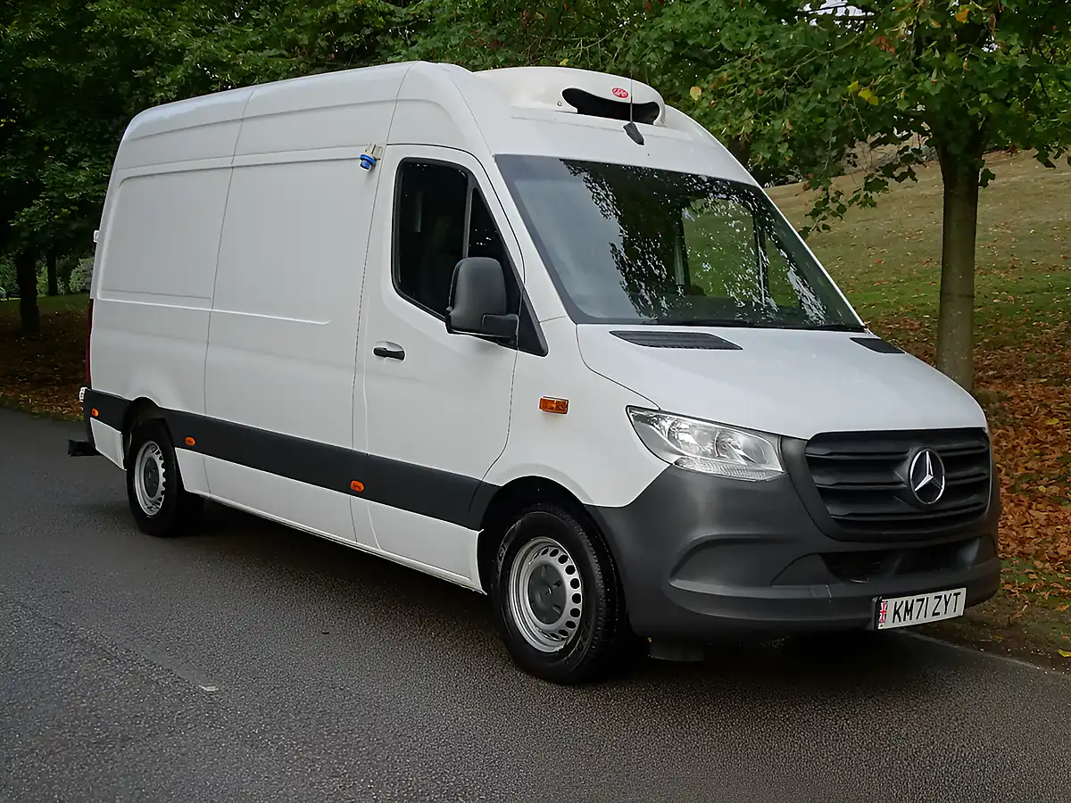 Used 2022 Mercedes Sprinter Progressive White - Front View