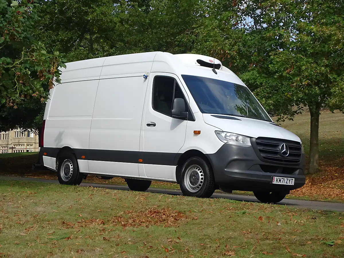 Used 2022 Mercedes Sprinter Progressive White - Interior and Exterior details 20