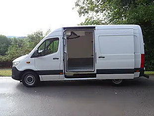 Used 2022 Mercedes Sprinter Progressive White - Interior and Exterior details 7