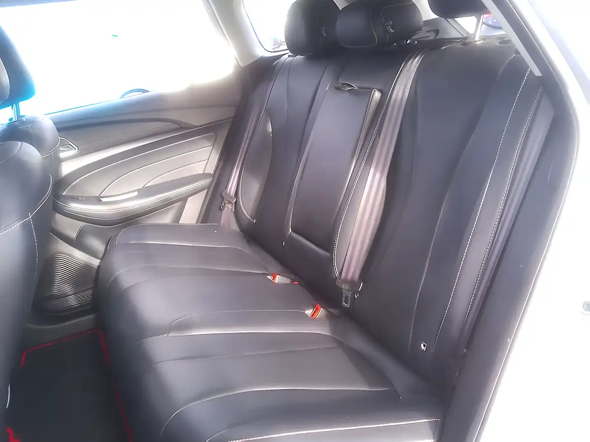 Used 2022 MG 1100 Exclusive Long Range Silver - Interior and Exterior details 17
