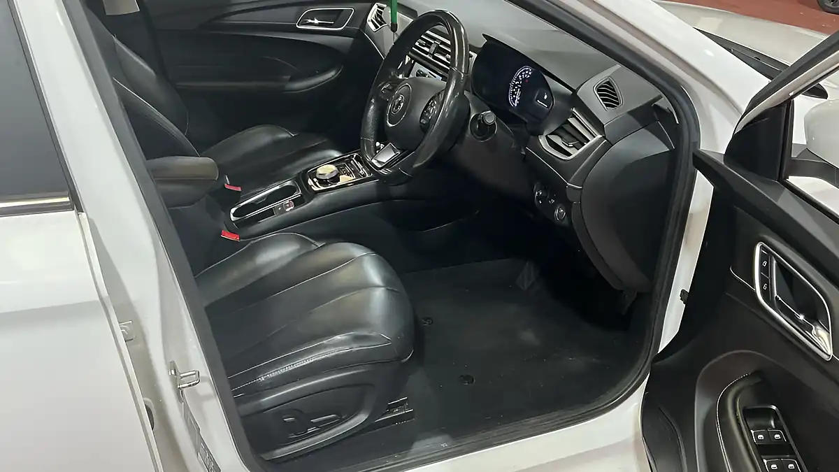 Used 2022 MG 1100 Exclusive Long Range White - Interior and Exterior details 13