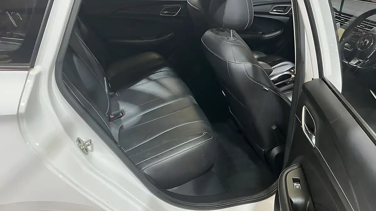 Used 2022 MG 1100 Exclusive Long Range White - Interior and Exterior details 16