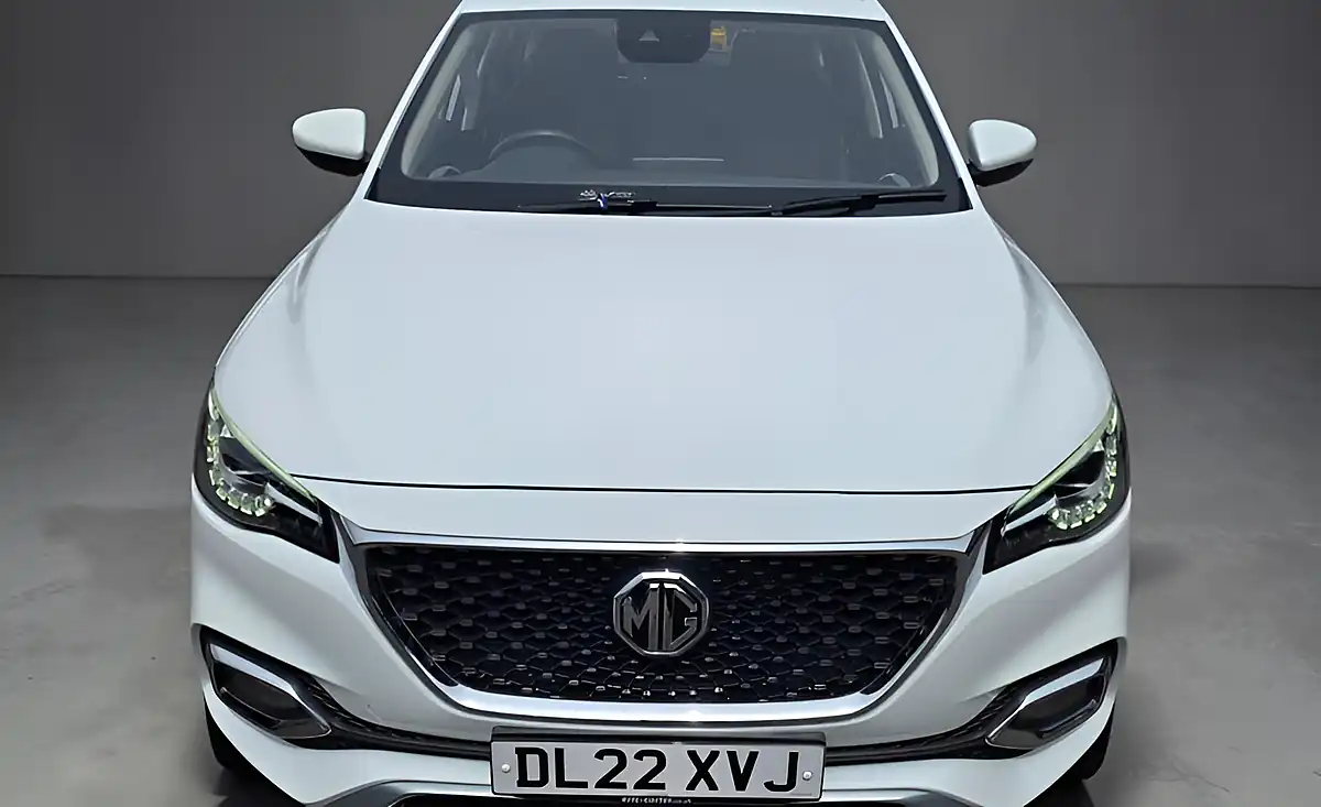 Used 2022 MG Hs Exclusive Arctic White - Interior and Exterior details 7